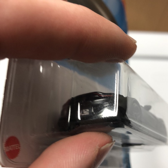 Aston Martin V 12 speedster - Picture 5 of 8